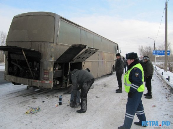 Сотрудники ДПС вызволили «заложников» неисправного автобуса